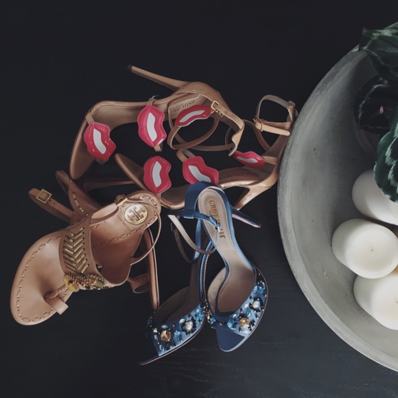 The Yuppie Lady Collection - Picture 3 of 9